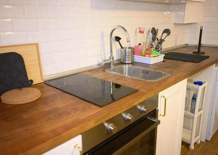 Nene House Roma-farfalla, In Comune Pensjonat 4*